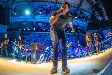 Rob Thomas
